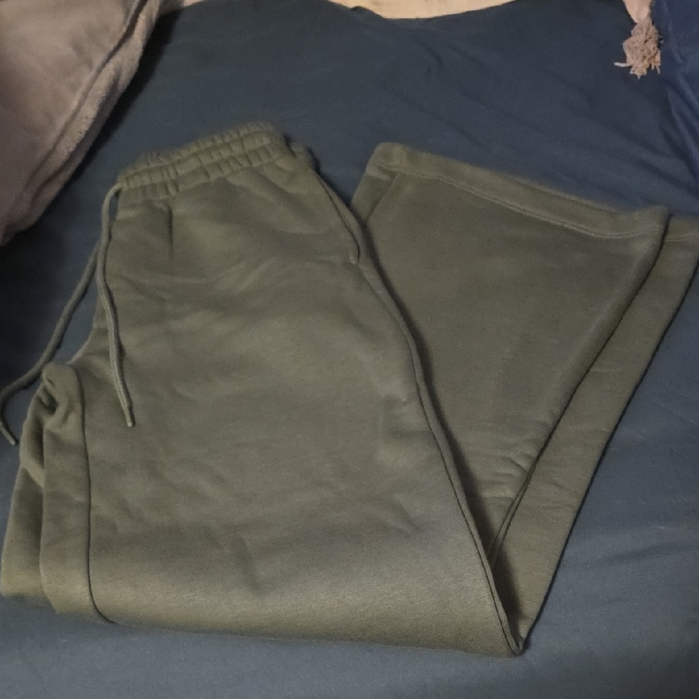Women's Olive Wide Leg Pants